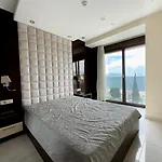 Bigmontenegro Shine